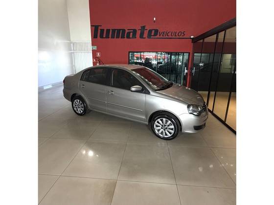 VOLKSWAGEN POLO SEDAN 1.6 MI 8V FLEX 4P MANUAL VOLKSWAGEN POLO SEDAN 1.6 MI 8V FLEX 4P MANUAL